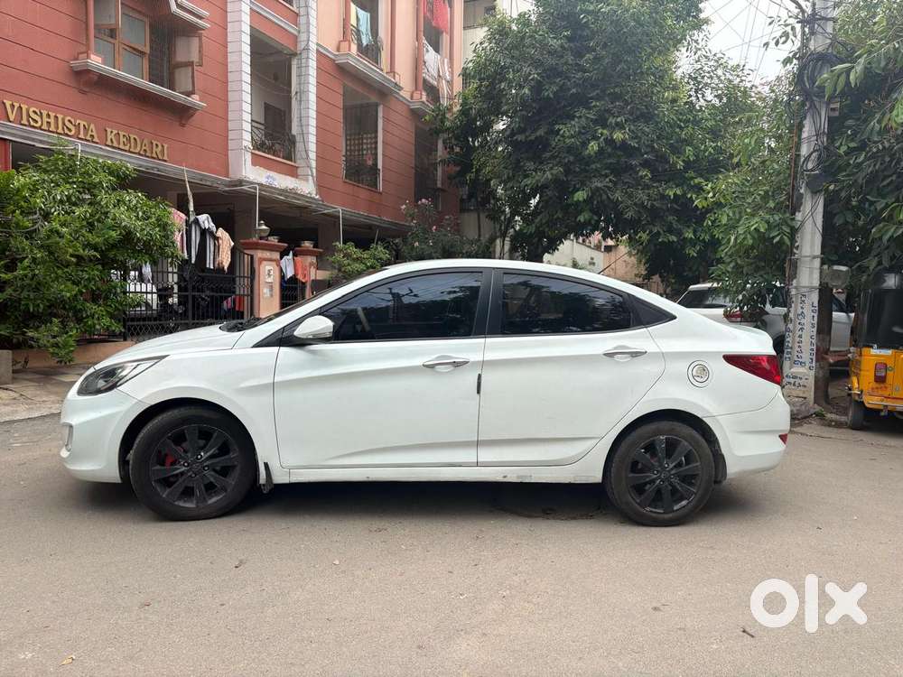 Hyundai Verna Fluidic 1.6 Crdi Sx Opt, 2012, Diesel