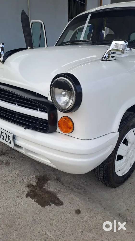 Ambassador Classic 2011 Petrol Manual