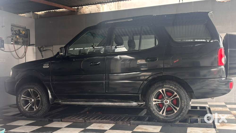 Tata Safari Diesel 2011