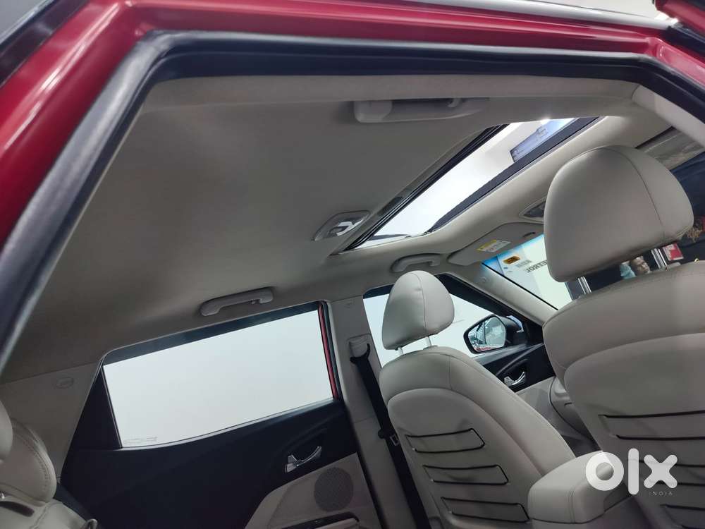 Mahindra Xuv300 W8 Option, 2021, Petrol