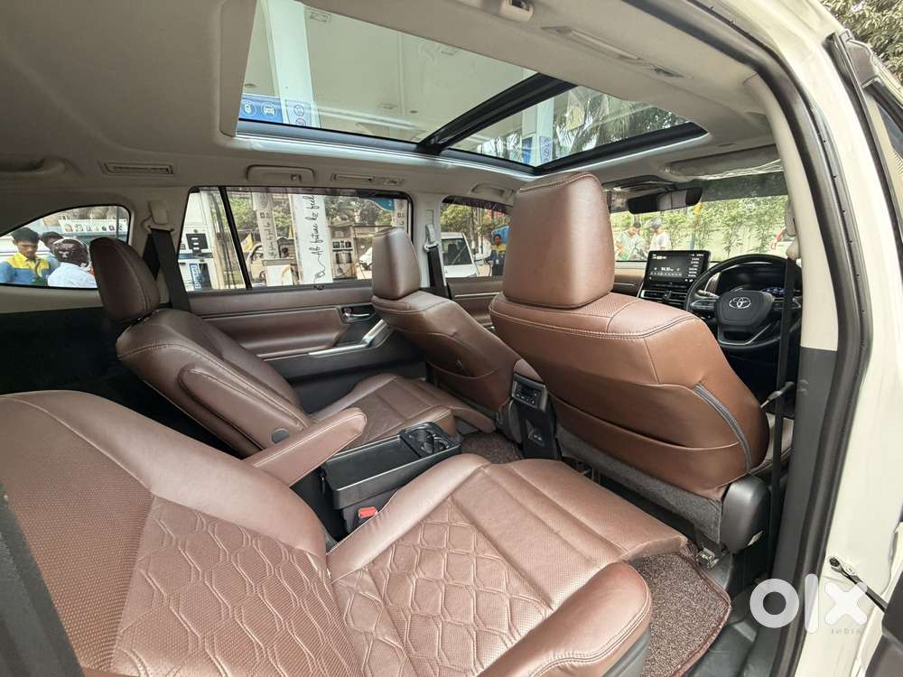 Toyota Innova Hycross 2.0 Zx Hybrid 7 Str, 2023, Petrol