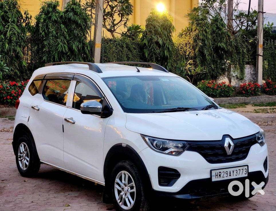 Renault Triber Rxl, 2022, Petrol