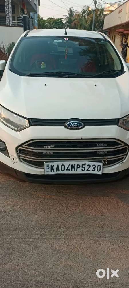 Ford Ecosport 2015 Petrol 117000 Km Driven