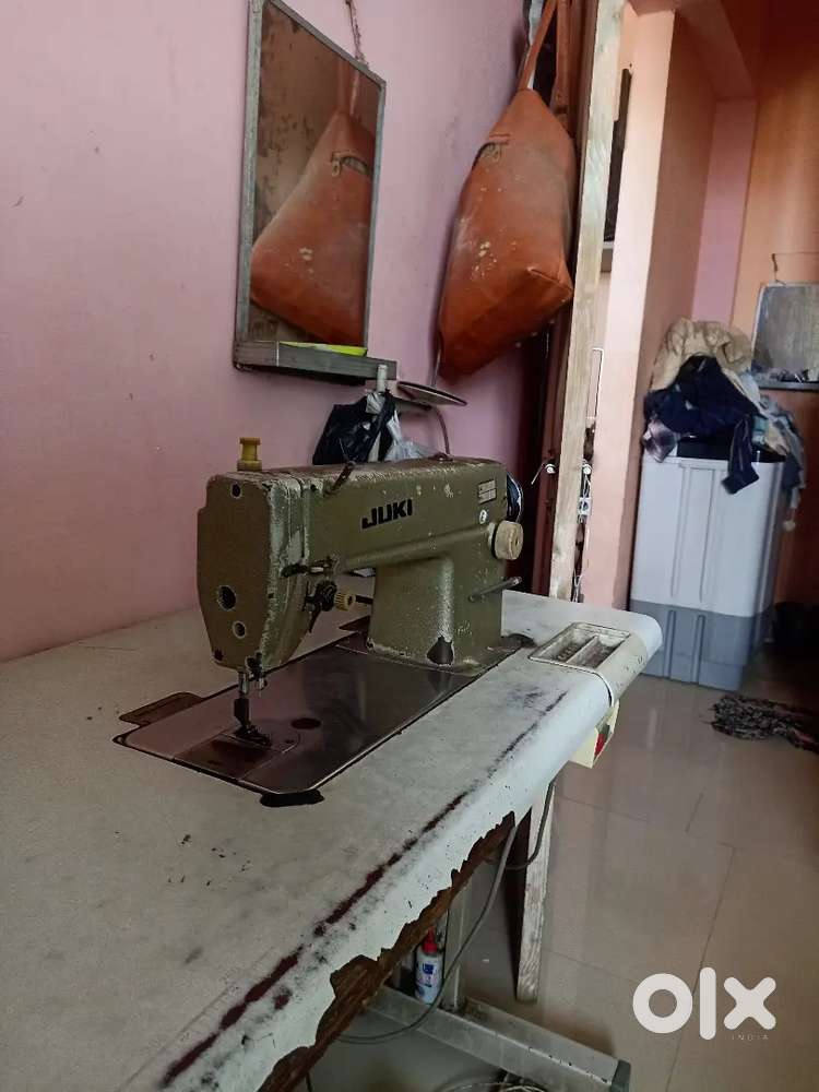 Sewing machine - Kitchen & Other Appliances in undefined, - 1849113362