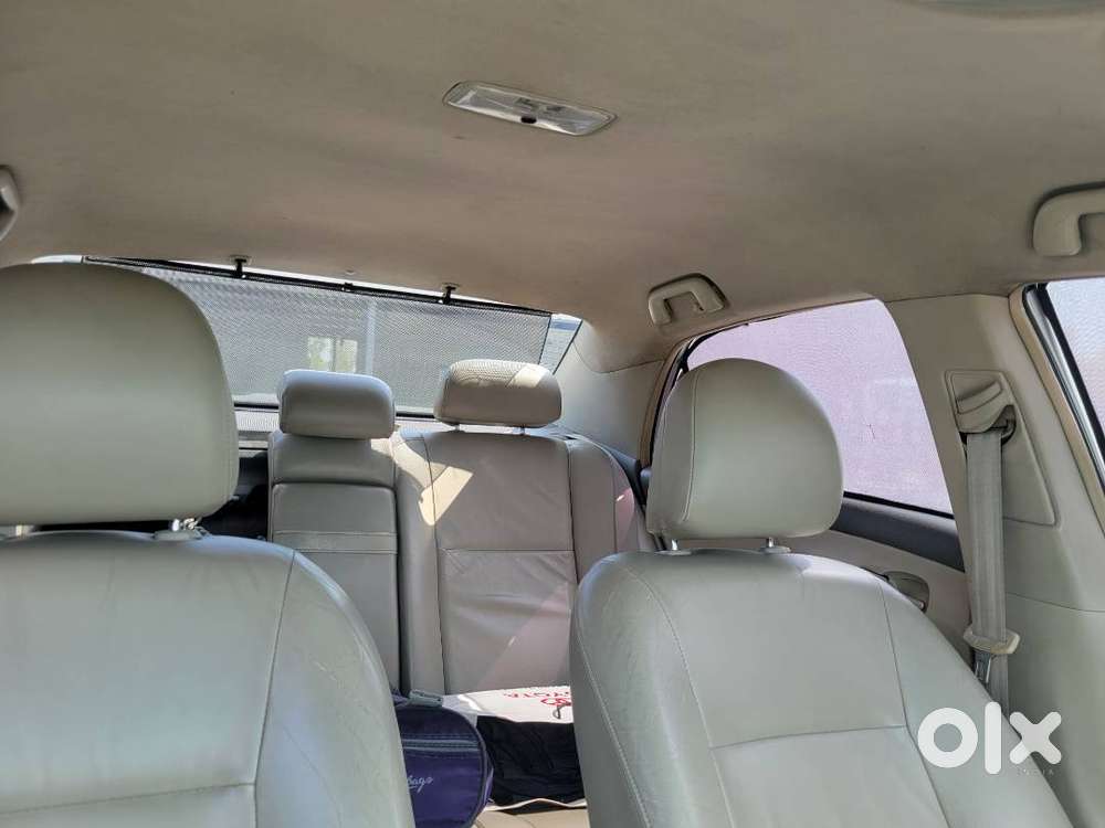 Toyota Corolla Altis 2011 Petrol 123000 Km Driven