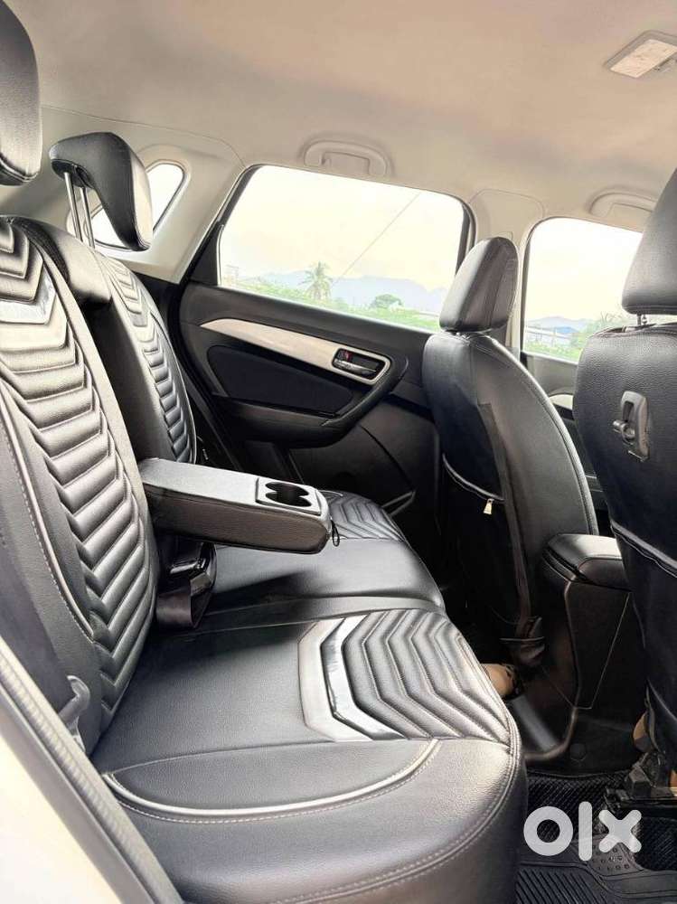Maruti Suzuki Brezza 1.5 Zxi Plus Smart Hybrid, 2020, Petrol