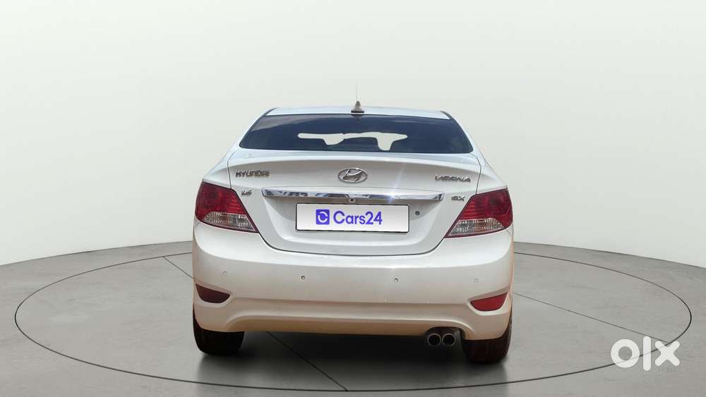 Hyundai Verna Fluidic 1.6 Vtvt Sx, 2013, Petrol