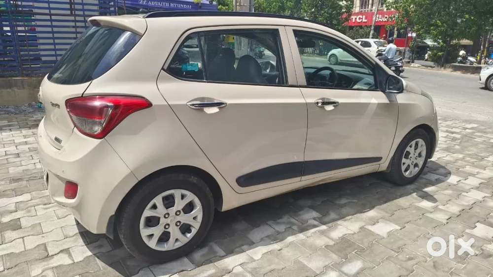 Hyundai Grand I10 [ ] 1.2 Kappa Vtvt Sportz At, 2014, Petrol