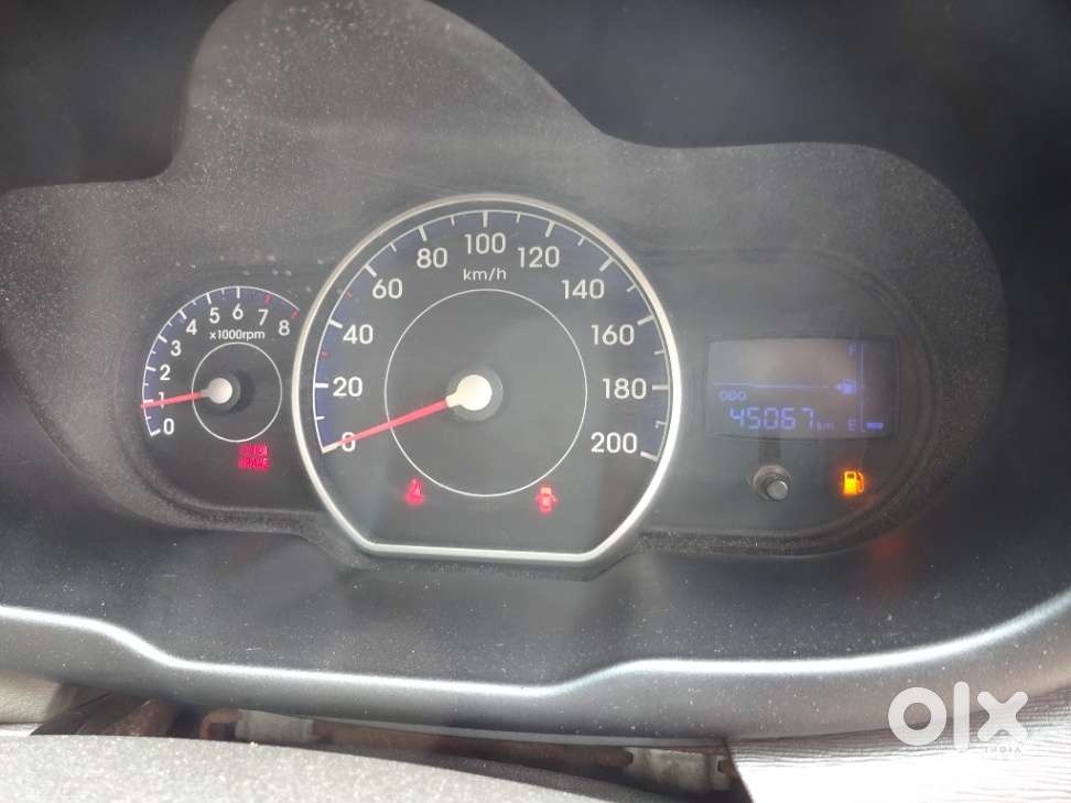 Hyundai I10 Sportz, 2012, Petrol