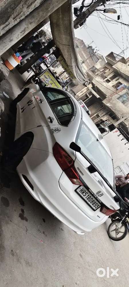 Honda City V At 2015