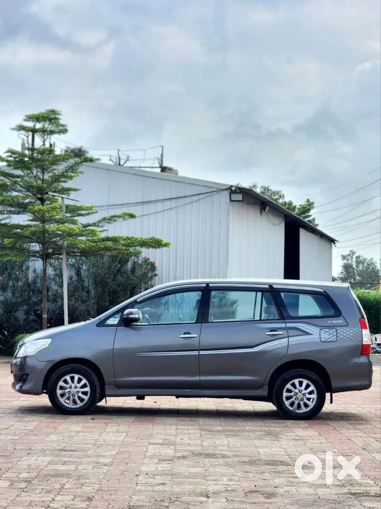 Toyota Innova 2.5 Gx 8 Str Bsiv, 2012, Diesel