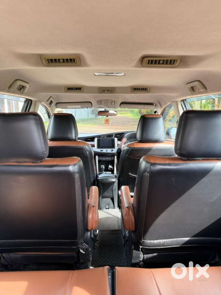 Toyota Innova Crysta 2.8 2016-17