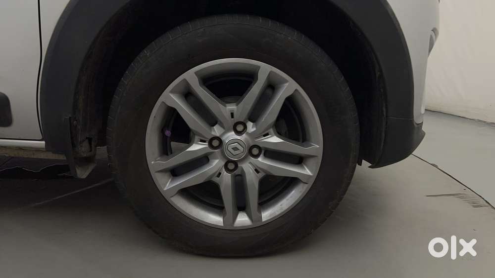 Renault Triber Rxz Easy-r Amt, 2024, Petrol