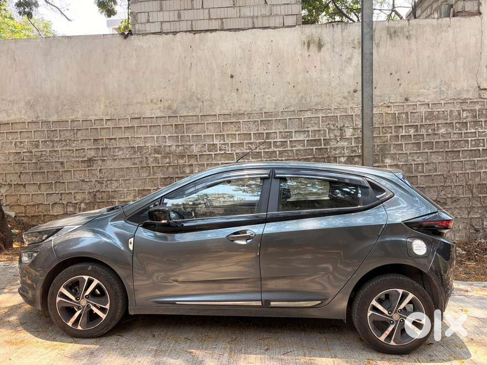2023 Tata Altroz Petrol Automatic Xe, Great Condition
