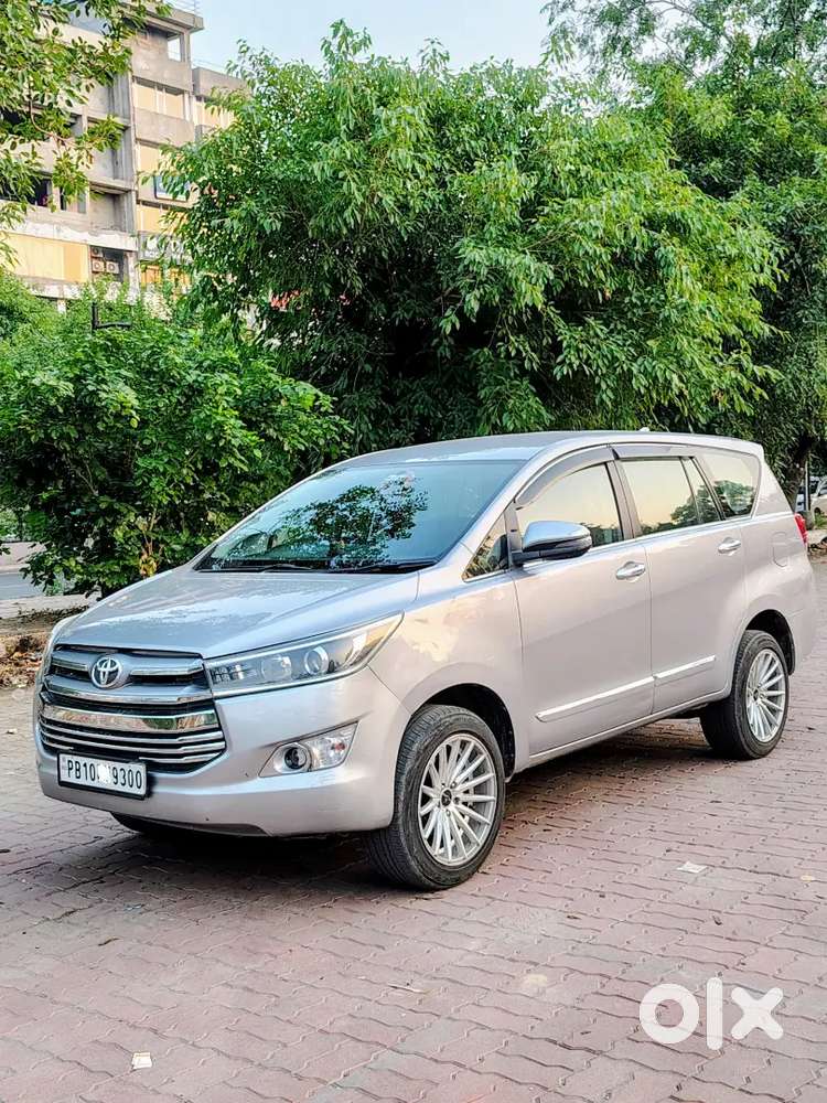 Toyota Innova Crysta 2016 Diesel 128000 Km Driven