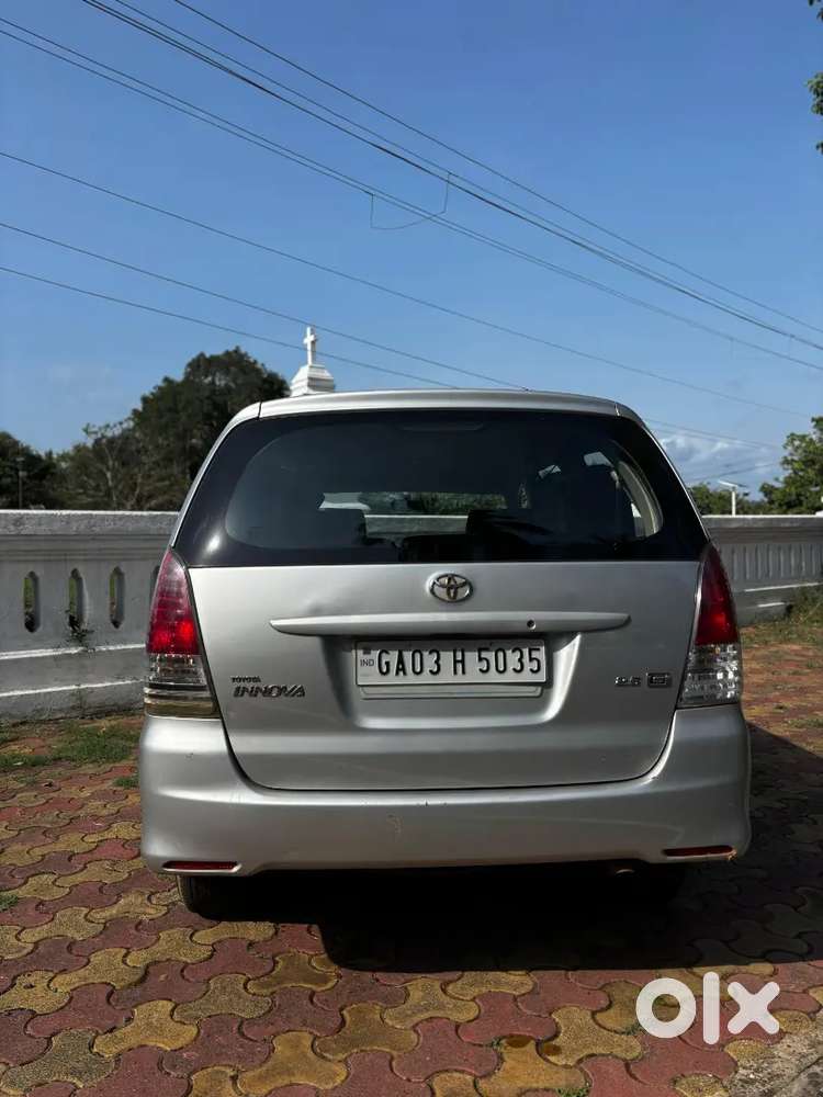 Toyota Innova 2011 Diesel Well Maintained