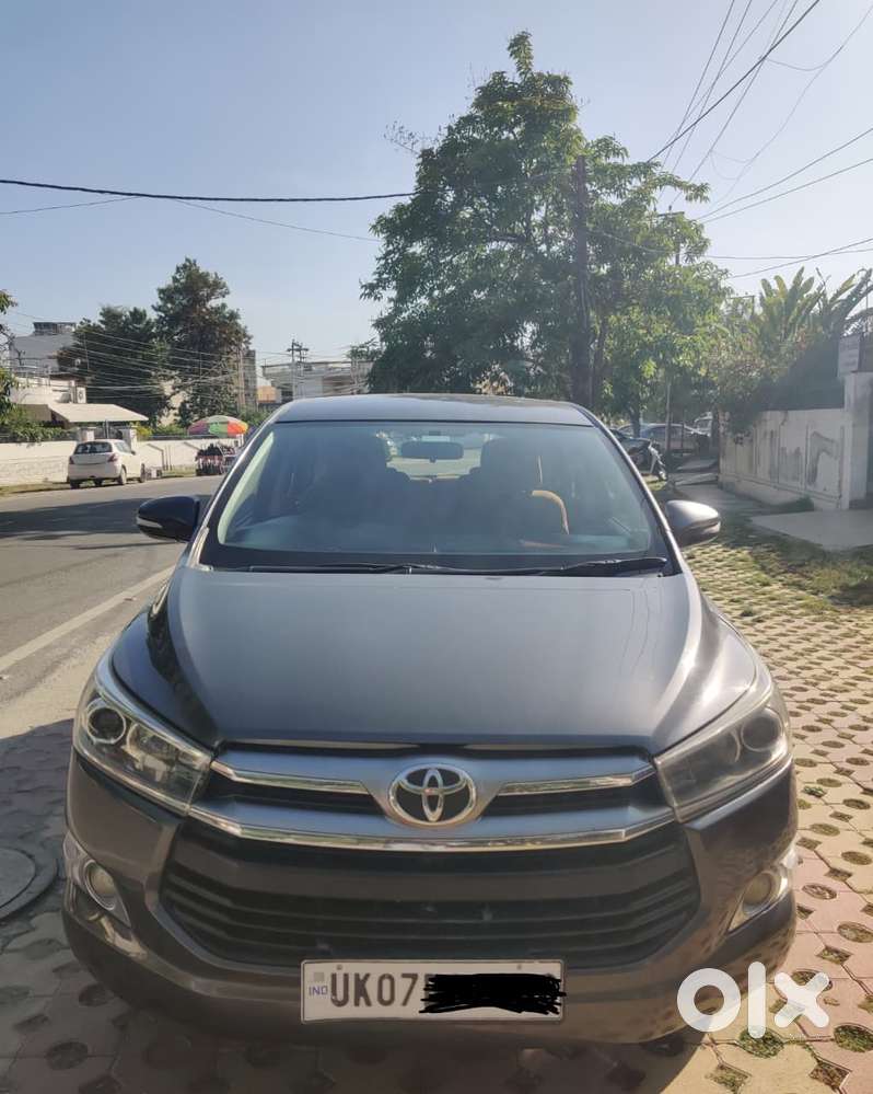 Toyota Innova Crysta 2.4 V 7 Str, 2016, Diesel