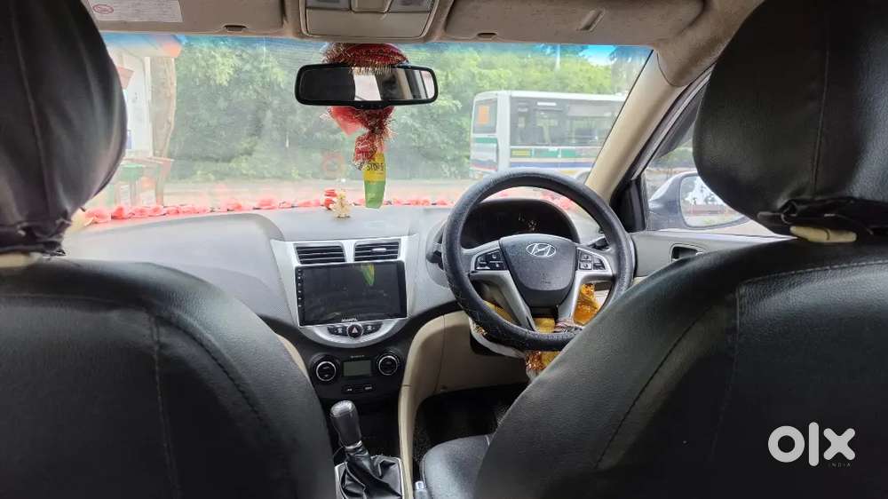 Hyundai Verna 2012