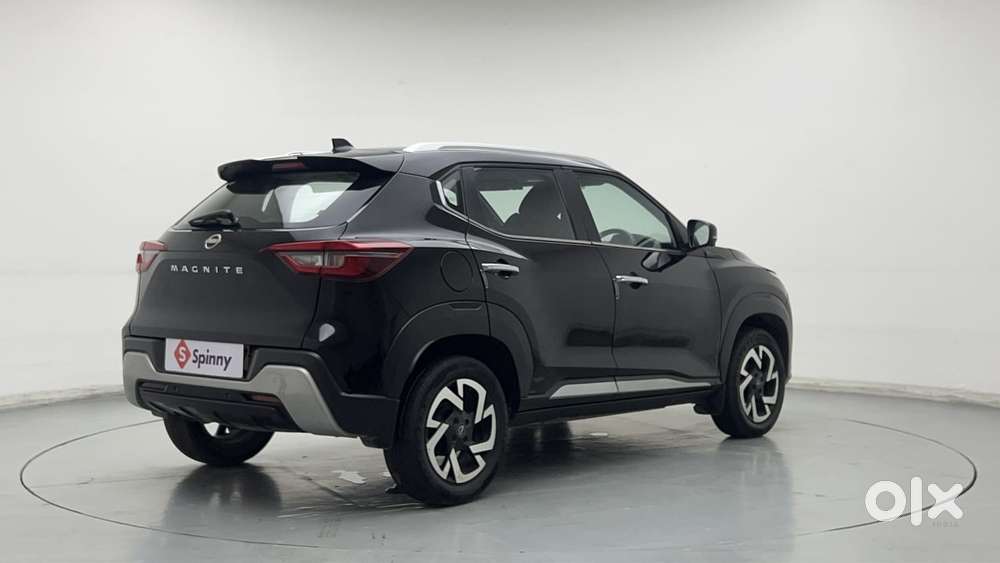 Nissan Magnite 1.0 Xv Premium, 2023, Petrol