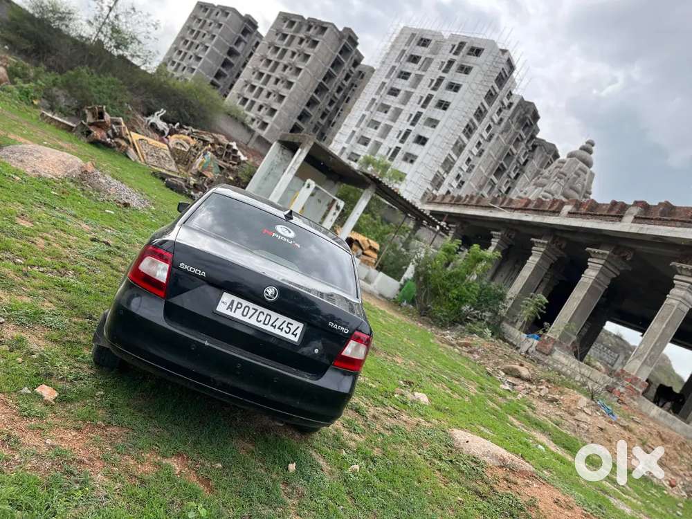 Skoda Rapid Elegance 2014 Mt Diesel