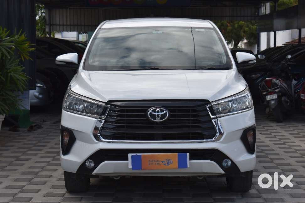 Toyota Innova Crysta 2.4 G Mt 8s, 2017, Diesel