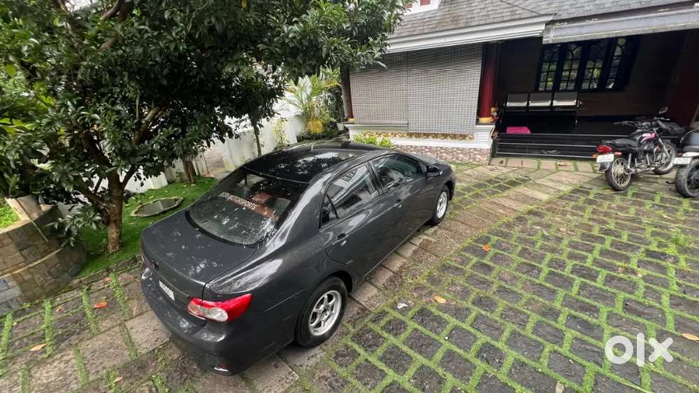 Toyota Corolla Altis 2012 Diesel Manual Car