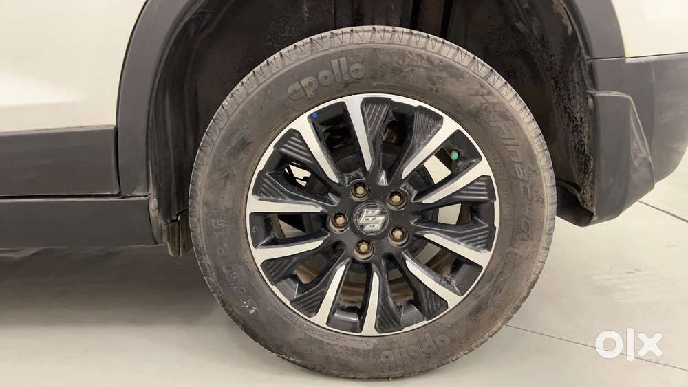 Maruti Suzuki Vitara Brezza 1.5 Zxi Plus At, 2021, Petrol