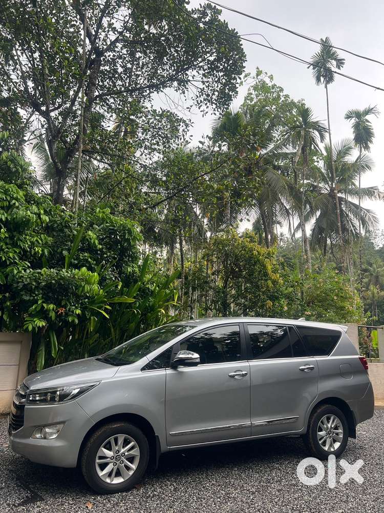 Toyota Innova Crysta 2017