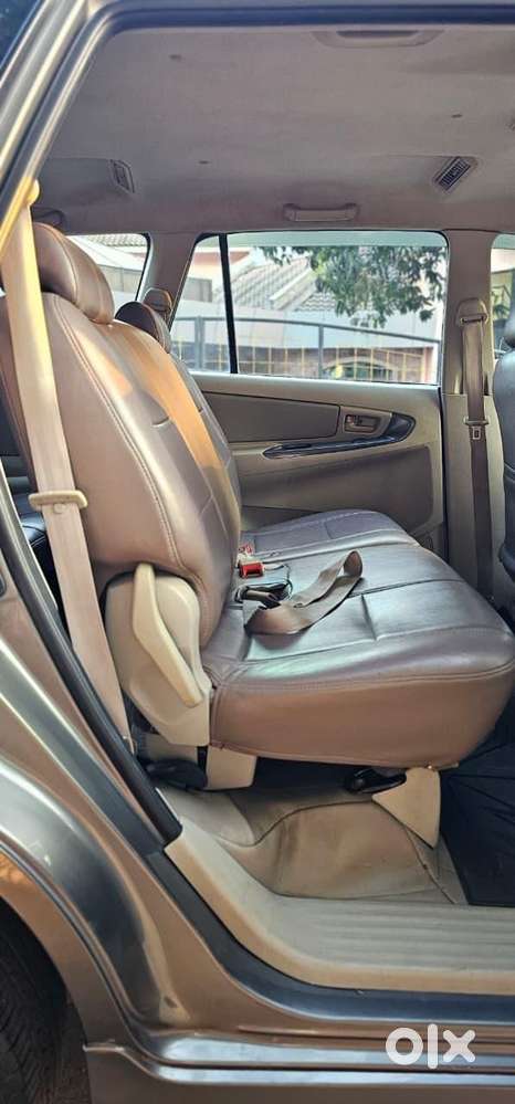 Toyota Innova 2.5 Gx (diesel) 8 Seater, 2012, Diesel