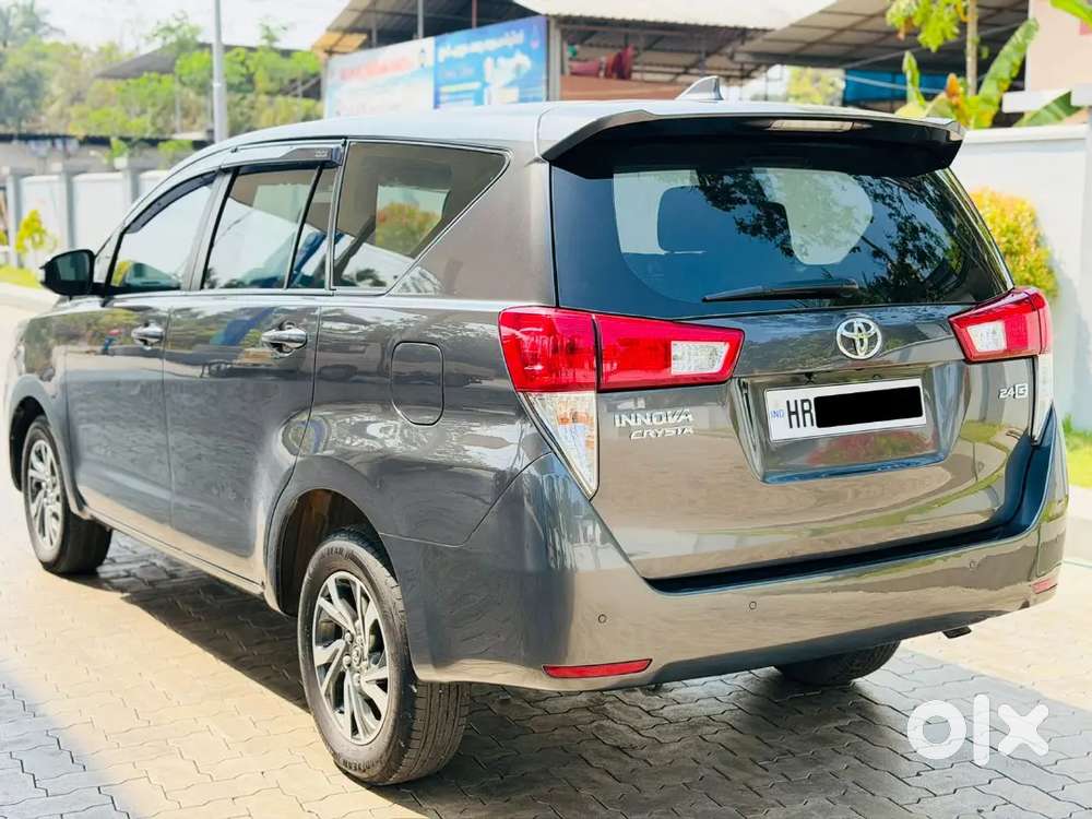 Toyota Innova Crysta 2020 Diesel 70000 Km Driven