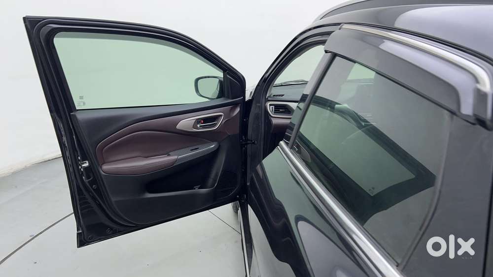 Maruti Suzuki Fronx Alpha 1.0l Turbo 6 At, 2024, Petrol