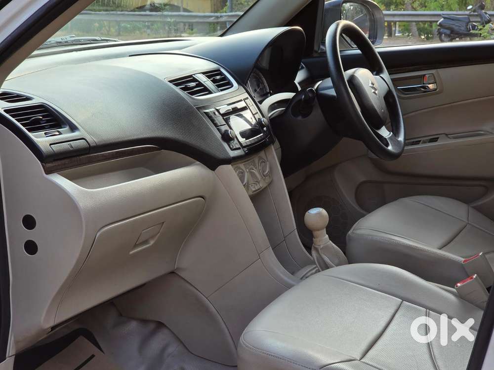 Maruti Suzuki Swift Dzire 1.2 Vxi Bsiv, 2015, Petrol