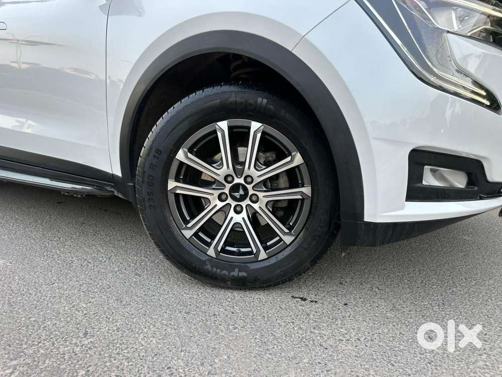 Mahindra Xuv700 2.0 Ax 7 Petrol At Str, 2025, Petrol