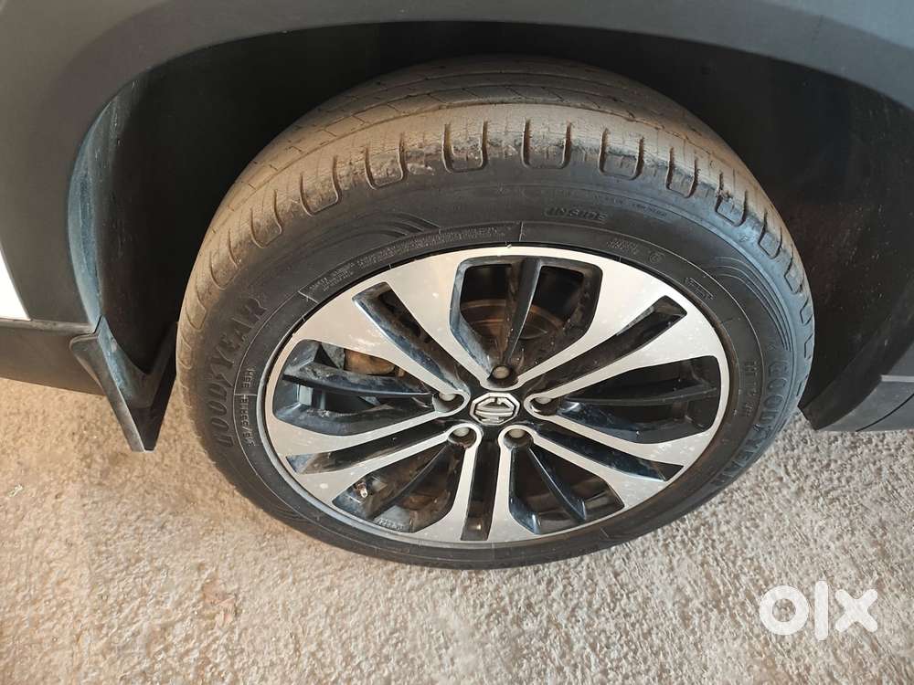 Mg Hector Plus Sharp Pro 1.5 Turbo Petrol Cvt 6 Str, 2023, Petrol