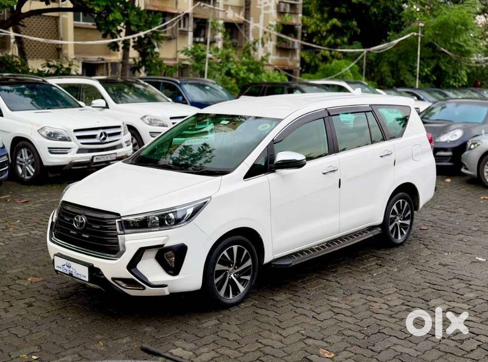 Toyota Innova Crysta 2.7 V, 2022, Petrol