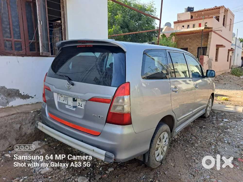 Toyota Innova 2015 Diesel 150000 Km Driven