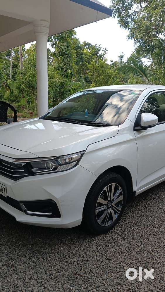 Honda Amaze 2nd Gen 2023 Petrol Well Maintained