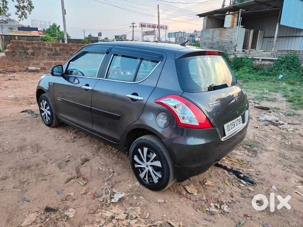 Maruti Suzuki Swift Vxi Optional, 2015, Petrol