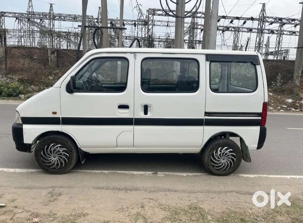 Maruti Suzuki Eeco 2024 Petrol 9850 Km Driven