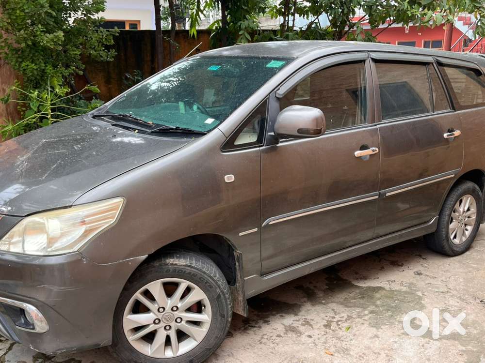 Toyota Innova 2013 Diesel Well Maintained