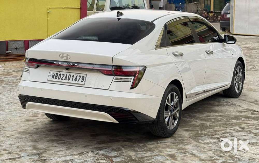 Hyundai Verna 1.5 Sx (o) Ivt, 2023, Petrol