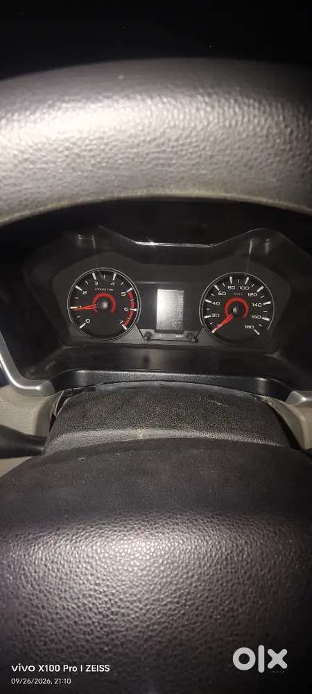 Mahindra Kuv100 Nxt Petrol 2017