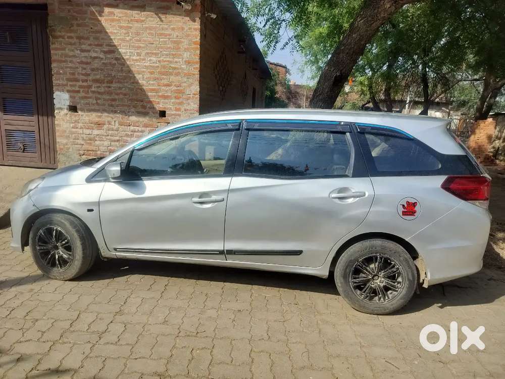 Honda Mobilio 2014 Diesel 80000 Km Driven