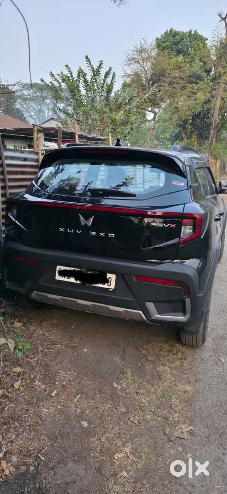 Mahindra Xuv 3xo 2026 Petrol 2500 Km Driven
