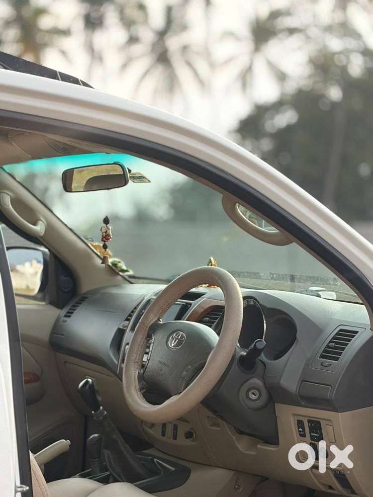 Toyota Fortuner 4x4 At, 2011, Diesel