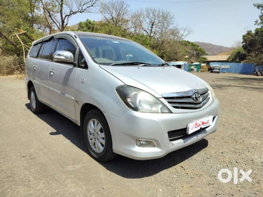 Toyota Innova Crysta 2.5z, 2011, Diesel