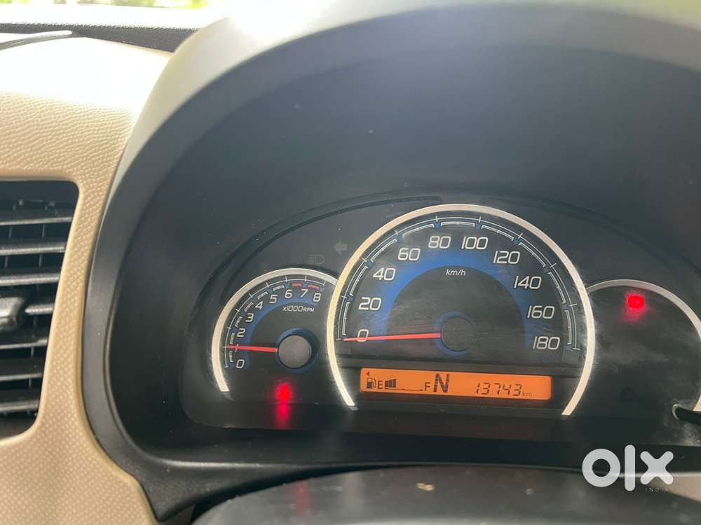 Maruti Suzuki Wagon R Vxi Amt1.2, 2017, Petrol