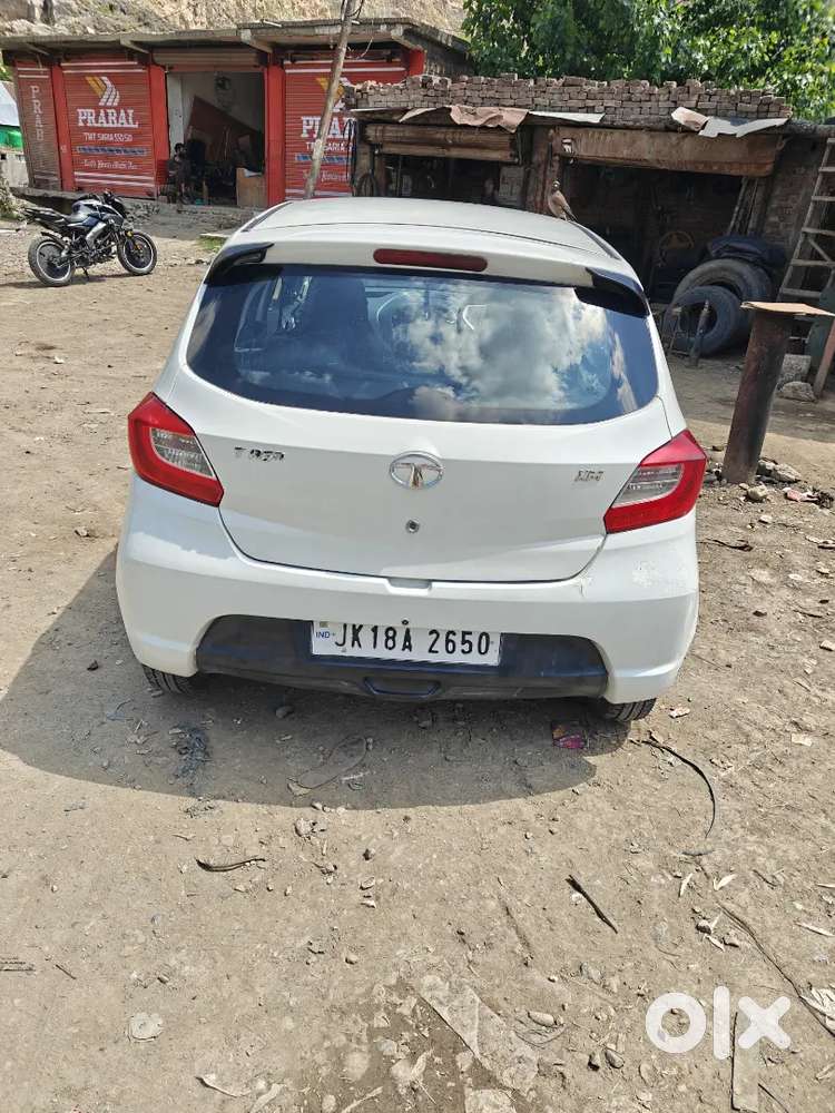Tata Tiago 2016 Petrol Well Maintained