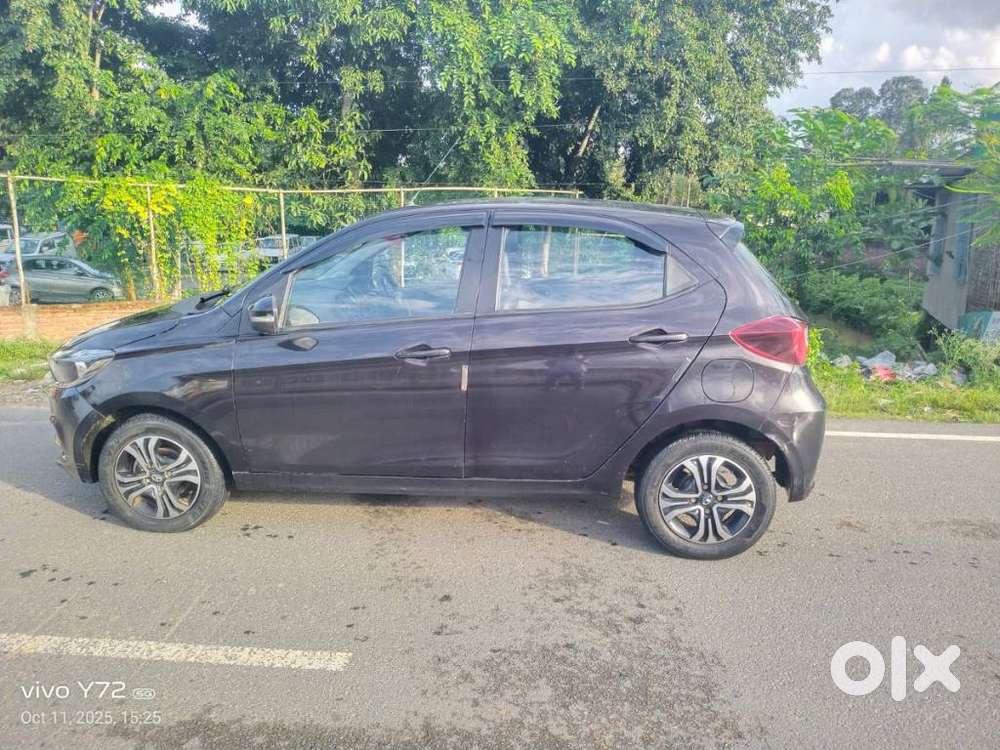 Tata Tiago 1.2 Revotron Xt (o), 2023, Petrol