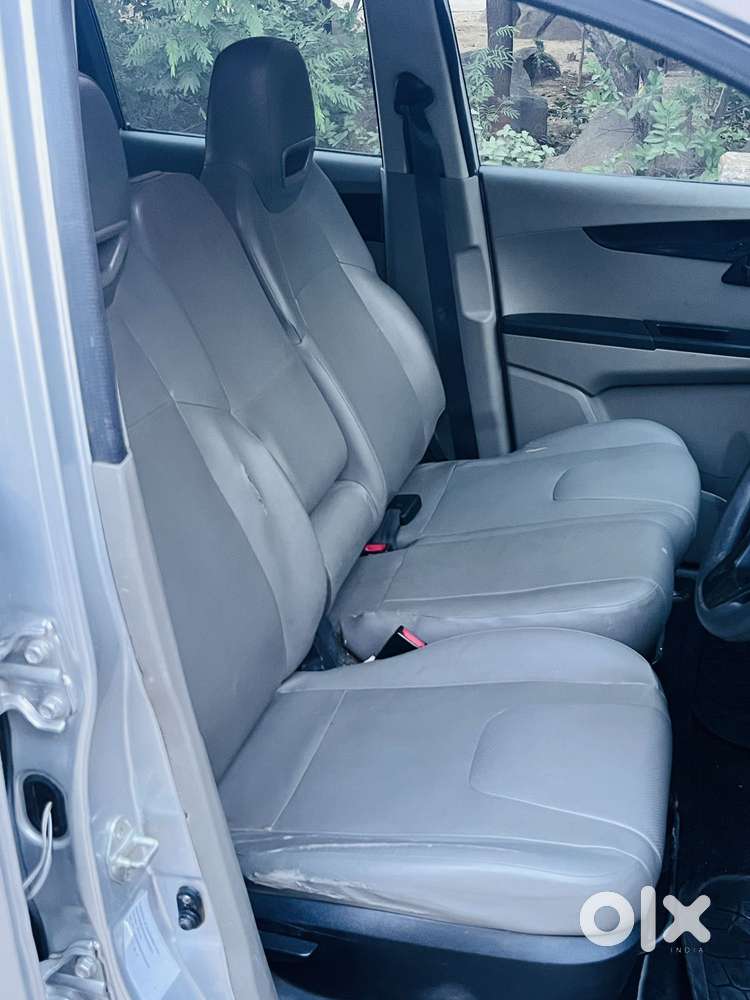 Mahindra Kuv 100, 2017, Diesel